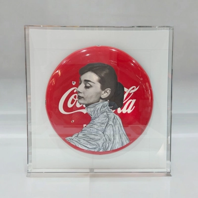 work_image_Aurdrey on Coke Button_PAKPOOM SILAPHAN